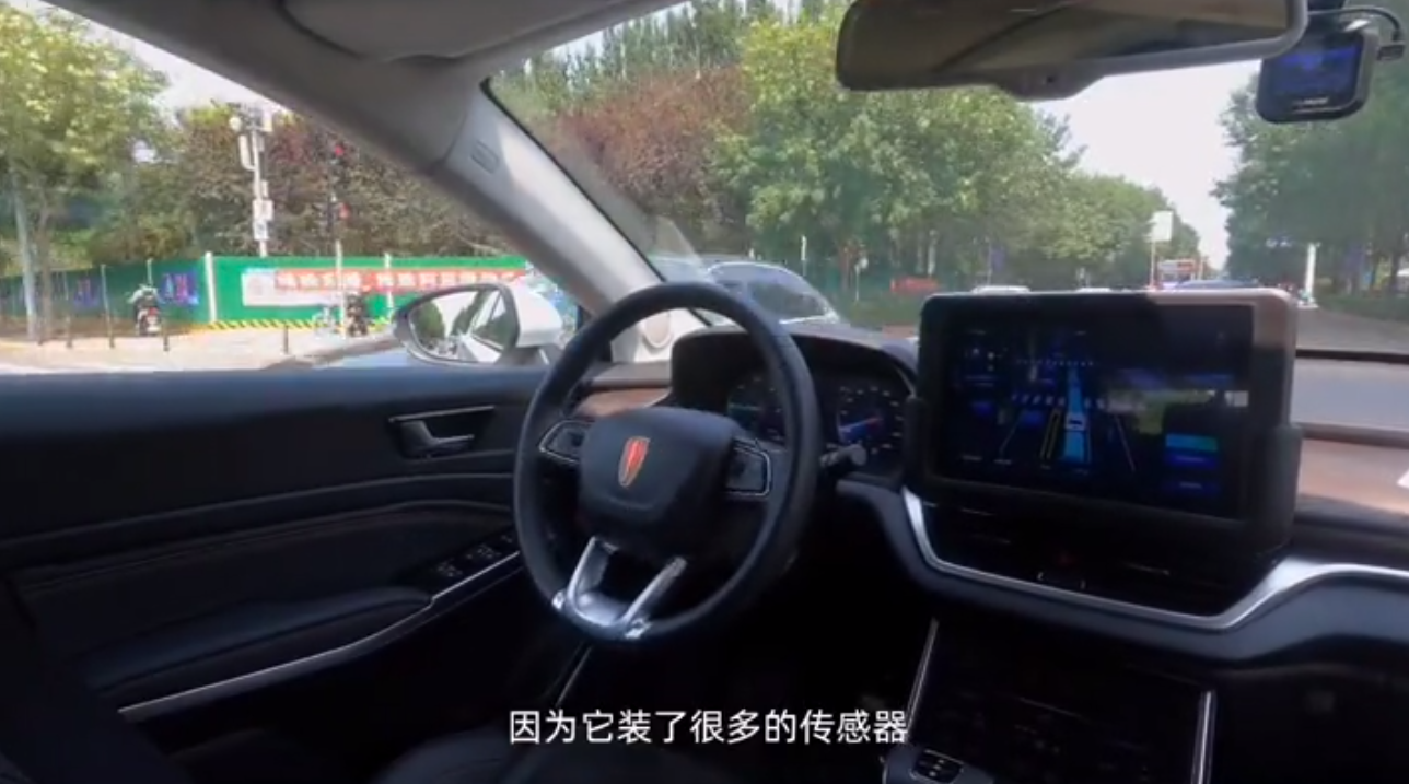 百度李彦宏无人车驾驶,这道路被清场了吧!